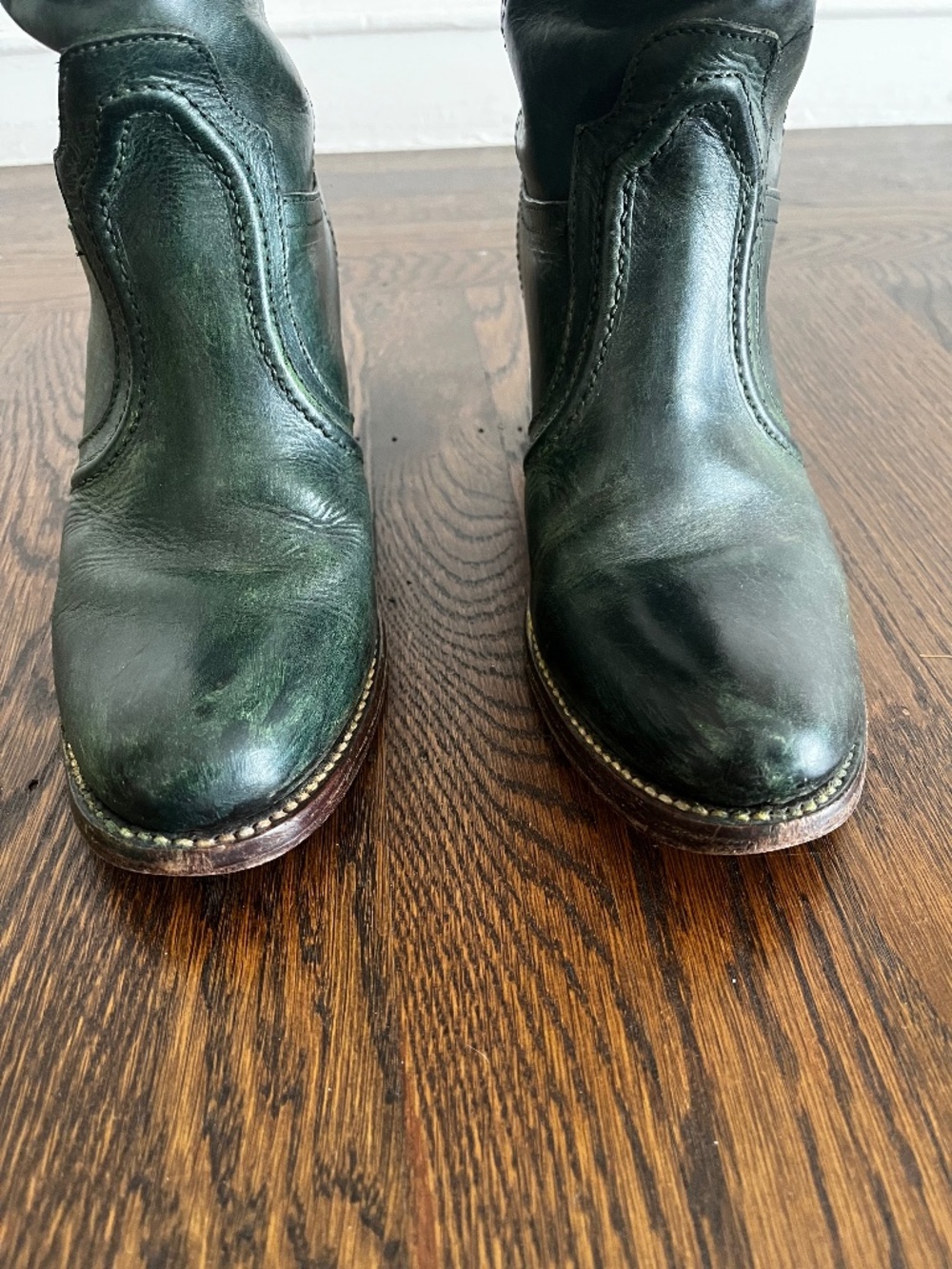 Vintage green Frye Jane 14L Boots - Picture 2 of 10